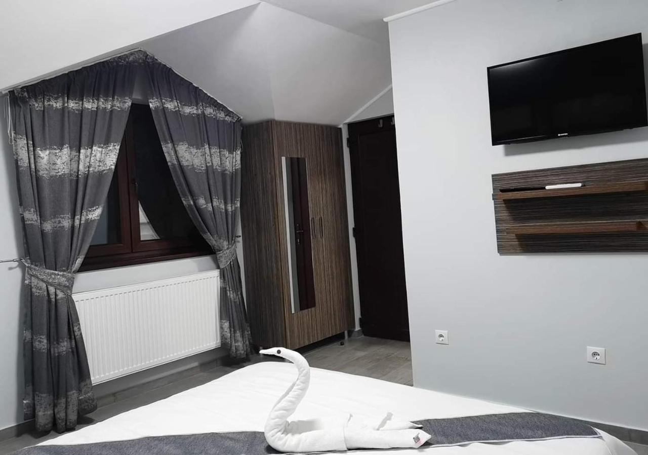 Casa Cizi Hotel Călimăneşti Buitenkant foto