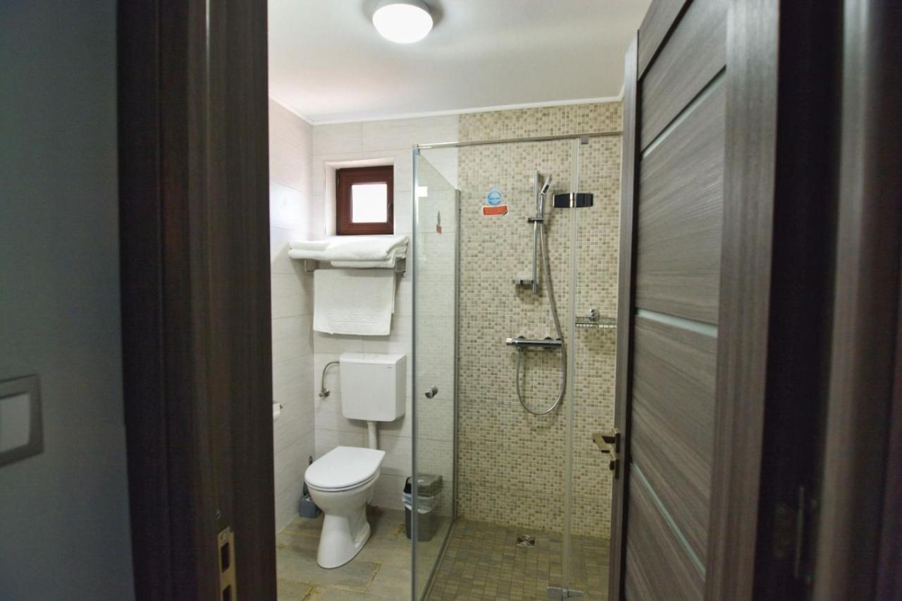 Casa Cizi Hotel Călimăneşti Buitenkant foto